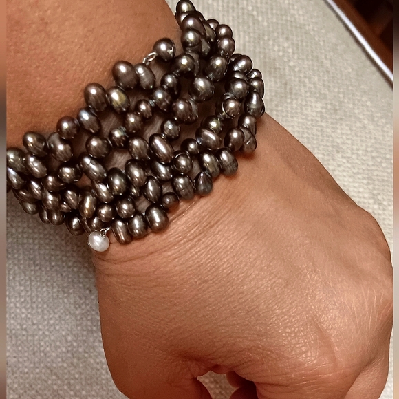 NWOT Freshwater Cultured Pearl Coil Bracelet - Picture 9 of 9